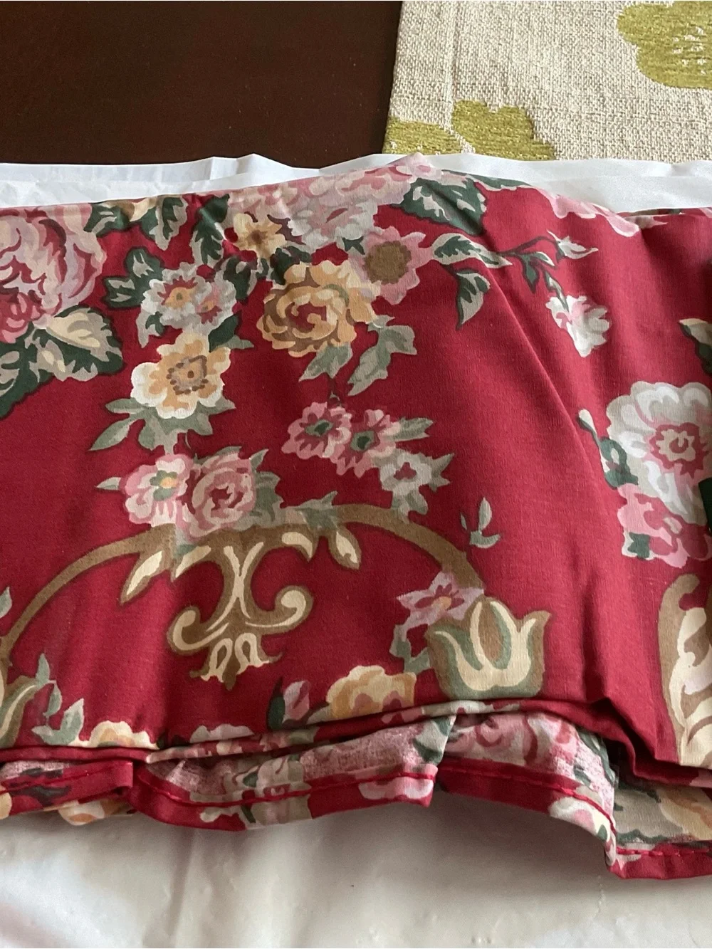 VTG Lauren Ralph Lauren Marseilles Red Floral Ruffle Twin Flat Sheet- NEW, USA